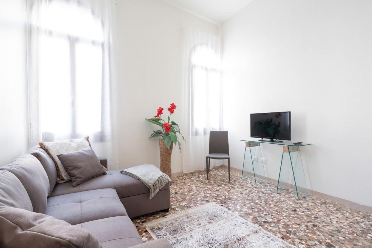 Accademia Charm Apartments By Wonderful Italy Venedig Eksteriør billede