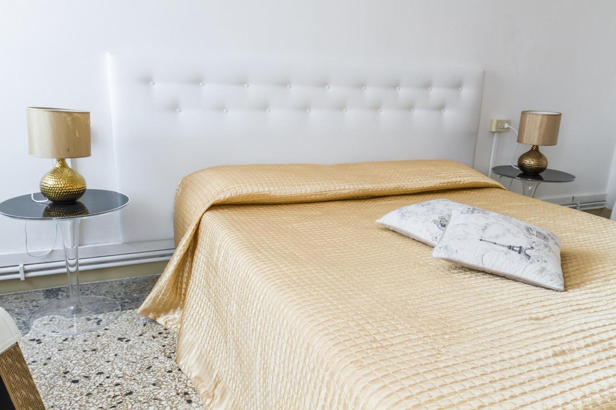 Accademia Charm Apartments By Wonderful Italy Venedig Eksteriør billede